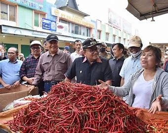 Harga Bahan Pokok Hari Ini di Pasar Angso Duo vs Pasar Kasang: Mana yang Lebih Murah?