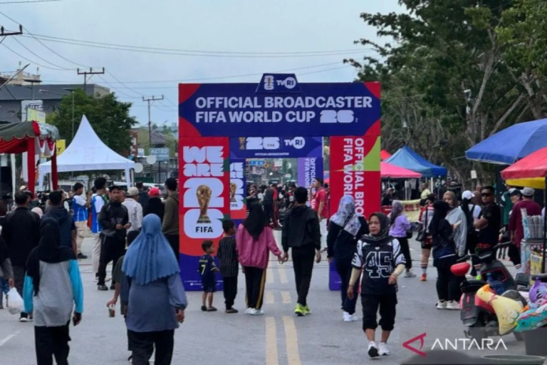 Komisi VII DPR Bahas Persiapan Siaran Piala Dunia 2026 Bersama TVRI