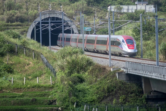 China Dukung Restrukturisasi Utang Proyek Kereta Cepat Jakarta–Bandung
