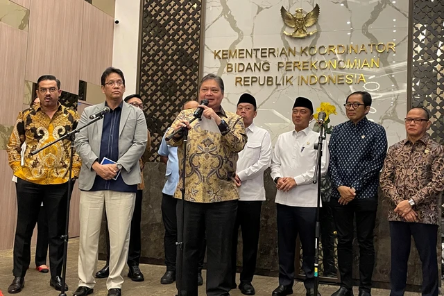 Prabowo Bentuk Satgas Percepatan Program Strategis Pemerintah untuk Kawal MBG dan Koperasi Desa Merah Putih
