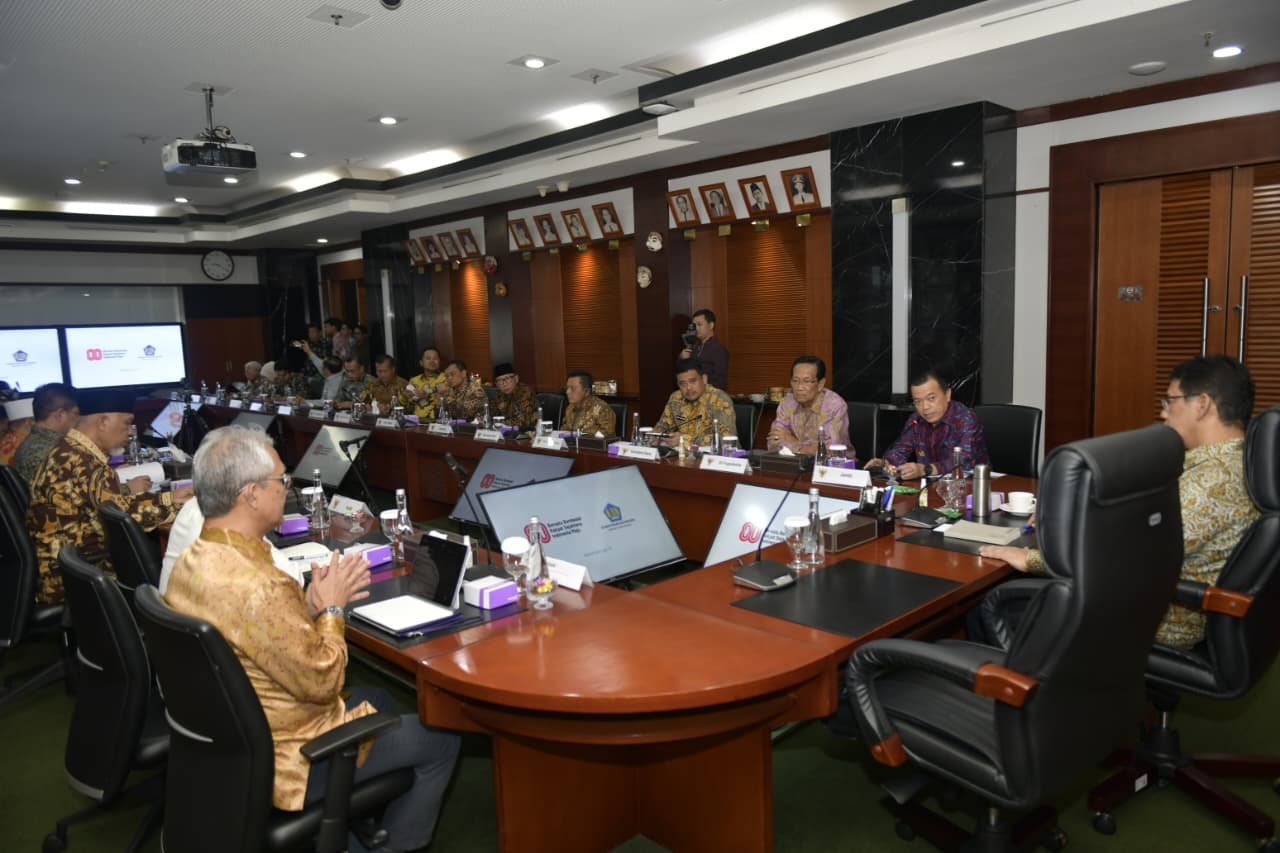 Menkeu Purbaya Bahas TKD dan DBH, Sejumlah Gubernur Minta Potongan Dana Daerah Dikaji Ulang