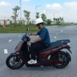 Uji Coba VinFast Theon S: Motor Listrik Futuristik dengan Desain Sporty, Tapi Masih Pakai Rantai