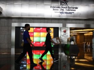 IHSG Ditutup Menguat 0,22 Persen ke Level 8.184