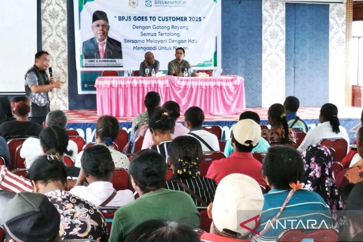 BPJS Kesehatan dan Komisi IX DPR RI Edukasi Masyarakat Manokwari Lewat Program Goes to Customer