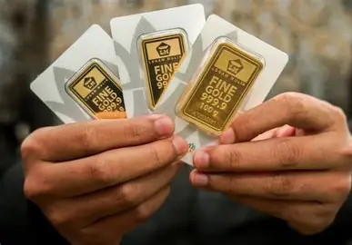 Harga Emas Antam Turun Rp4.000, Sementara UBS dan Galeri24 Tembus Rp2,4 Juta per Gram
