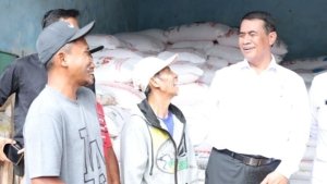 Lindungi Petani, Izin 190 Kios Pupuk yang Langgar HET Dicabut