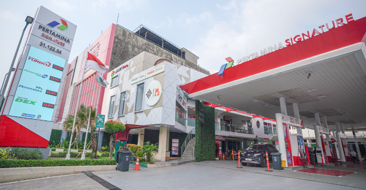 Pertamina Perkuat Pelayanan SPBU dengan Inovasi ‘SPBU Signature’ untuk Pengguna Gen Z