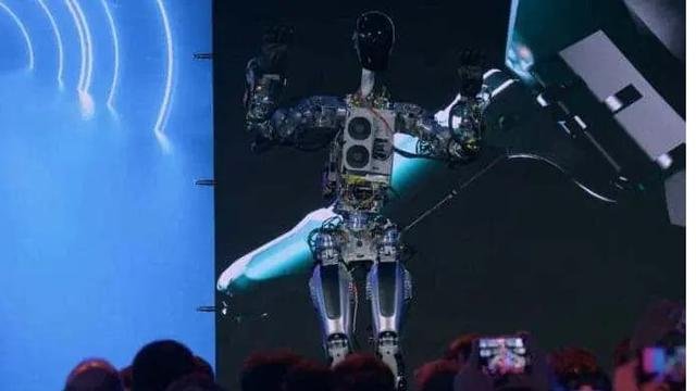 Ambisi Elon Musk, Robot Optimus Siap Jadi Solusi Pengentasan Kemiskinan Dunia