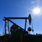 Harga Minyak Dunia Turun Lagi, Brent di USD 63,38 per Barel dan WTI di USD 59,43