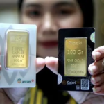 Masih Perkasa, Harga Emas Antam Sudah Diposisi Rp2.351.000 per Gram