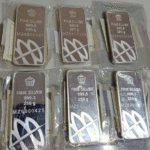 Merosot, Harga Perak Antam Kini Rp 24.800 per Gram
