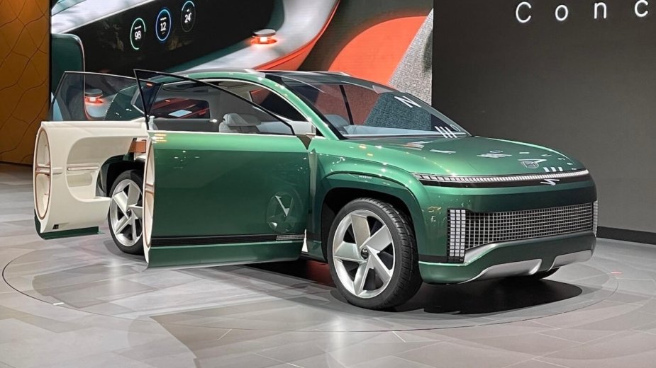 Hyundai Tawarkan Mobil Desain Penumpang untuk Proyek Mobnas