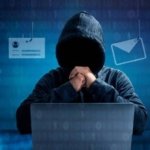 OJK Ungkap Modus Penipuan Baru Pakai AI: Voice Cloning hingga Deepfake