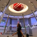 Lonjakkan Harga 824%, BEI Suspensi Perdagangan Saham INET untuk Cooling Down