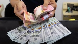 Rupiah Melemah Lagi, Tembus Rp16.724 per Dolar AS