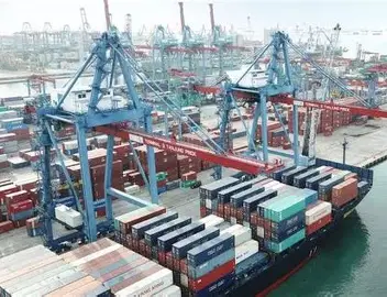 Agus Gumiwang Ajukan Pemindahan Entry Point Impor ke 3 Pelabuhan Timur