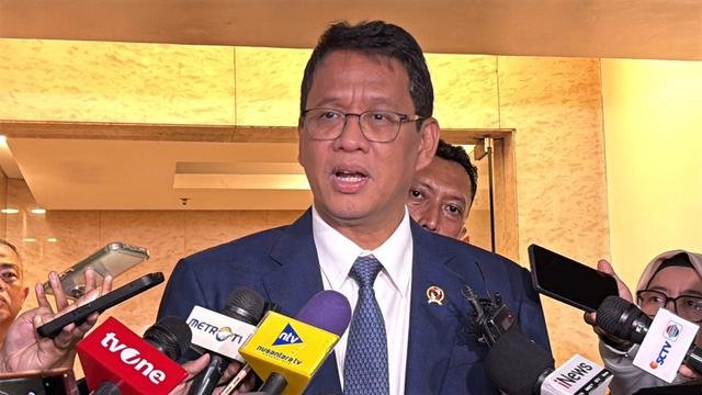 Purbaya Kucurkan Tambahan DAU Rp7,6 Triliun untuk THR dan Gaji ke-13 Guru ASN