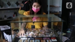 Harga Emas Pegadaian Hari Ini 1 Desember 2025: UBS dan Galeri24 Kompak Stagnan di Level Tertinggi