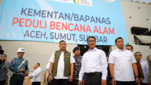 Mentan Amran: Negara Wajib Hadir, 153 Truk Bantuan Dikirim ke Sumatera