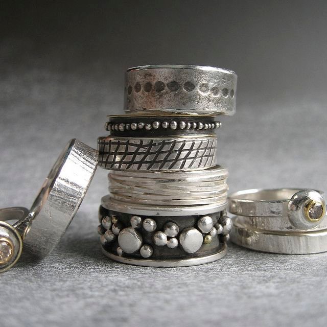 Harga Perak Hari Ini Naik Rp150 Jadi Rp36.445 per Gram