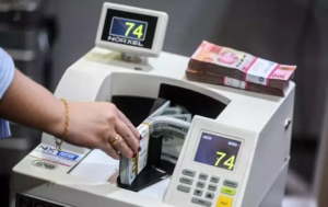 Melemah 1 Poin, Kini Rupiah Rp16.695 per Dolar AS