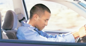 Saat Berkendara Jarak Jauh Pengemudi Harus Tahu Ini? Waspada!