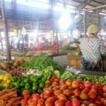 Harga Sembako di Pasar Angso Duo Turun pada Komoditas Cabe Merah, Lainnya Stabil