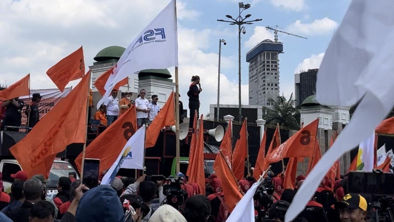 Aksi Nasional Buruh Hari Ini: Kepung Istana Negara dan Kantor YouTube