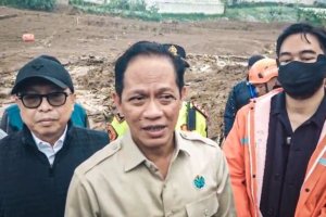 Menteri LH: Pola Makan Perkotaan Picu Longsor di Lereng Bandung Barat