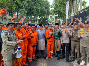 Bahagia untuk Siapa? Saat Petugas Kebersihan Masih Dibayar Tak Layak