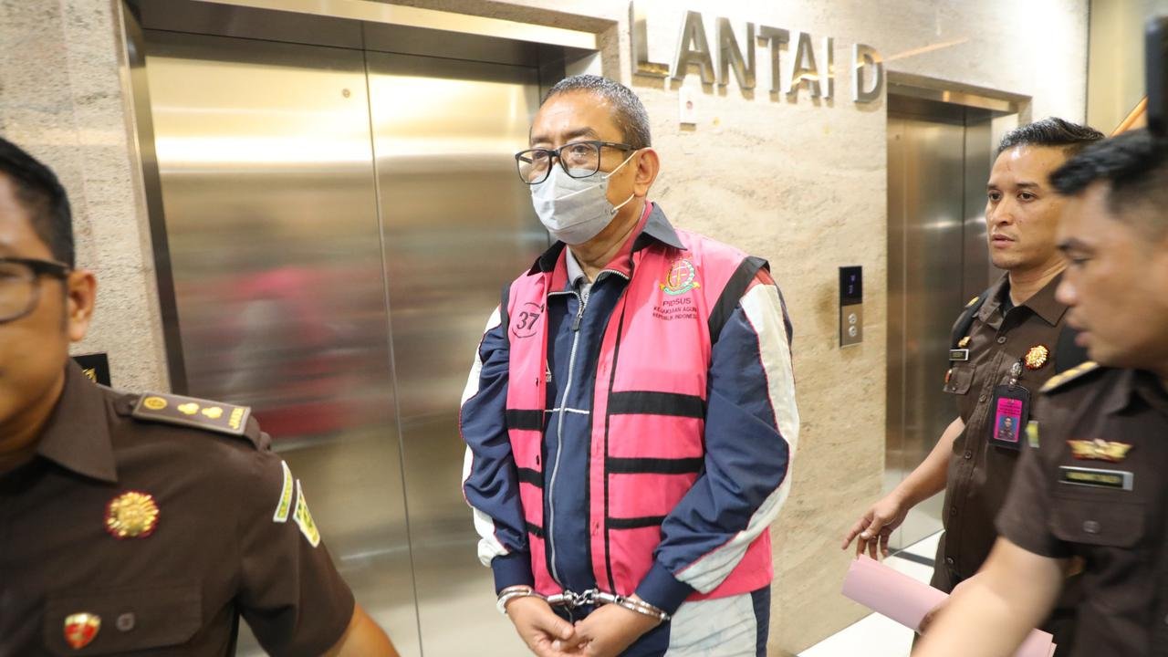 Eks Direktur Jak TV dan Ketua Tim Buzzer Dituntut 8 Tahun Penjara