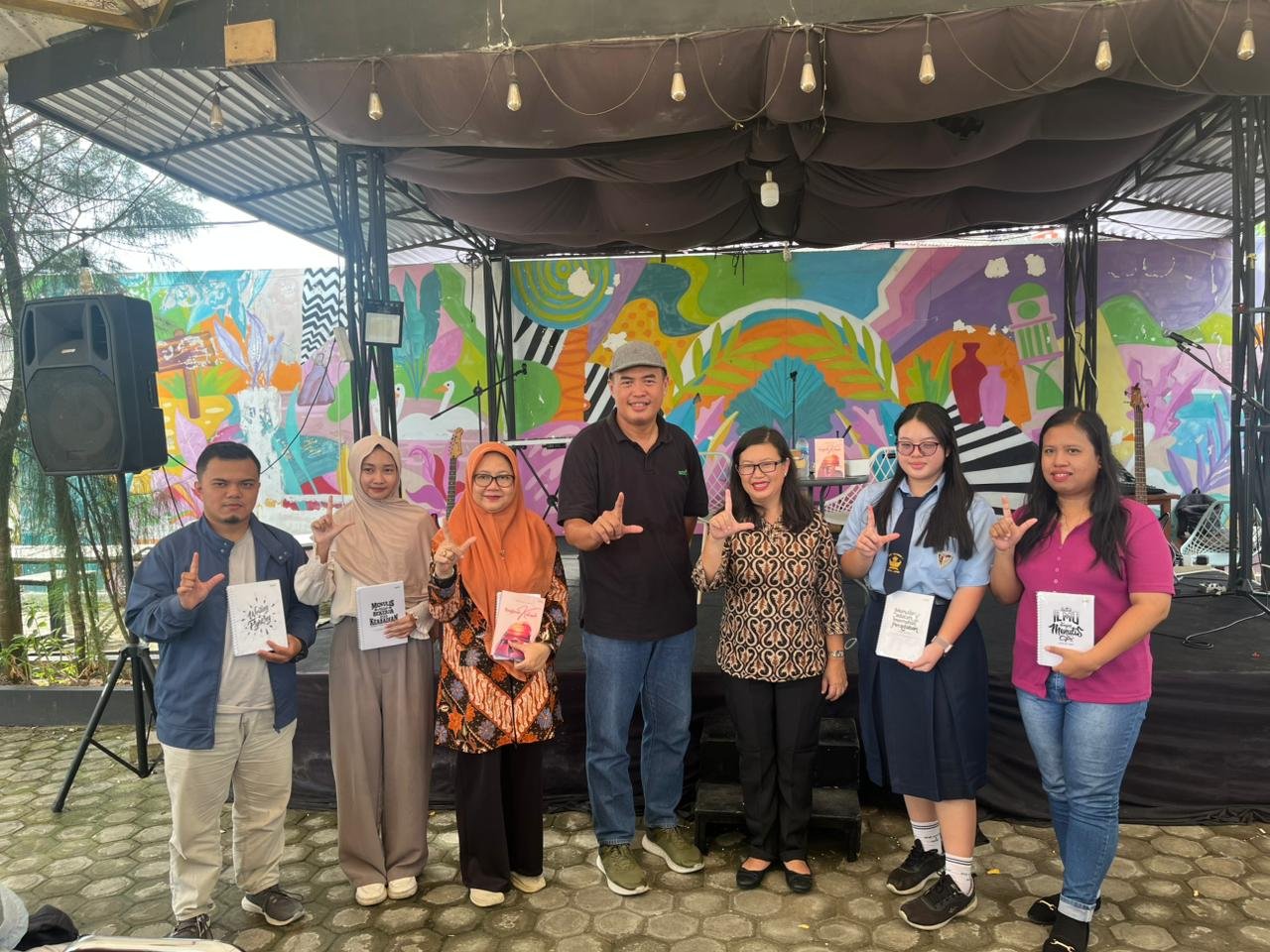 Perjalanan Panjang Meiliana K Tansri Menulis Novel