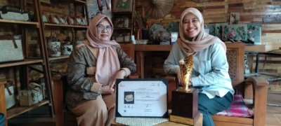 Deni Moroyati, Founder dari D'moroy