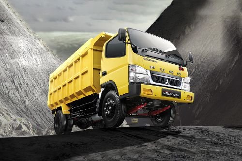Mitsubishi Fuso Jadi Mobil Komersial Terlaris 2025, Kuasai Hampir 40 Persen Pasar Indonesia