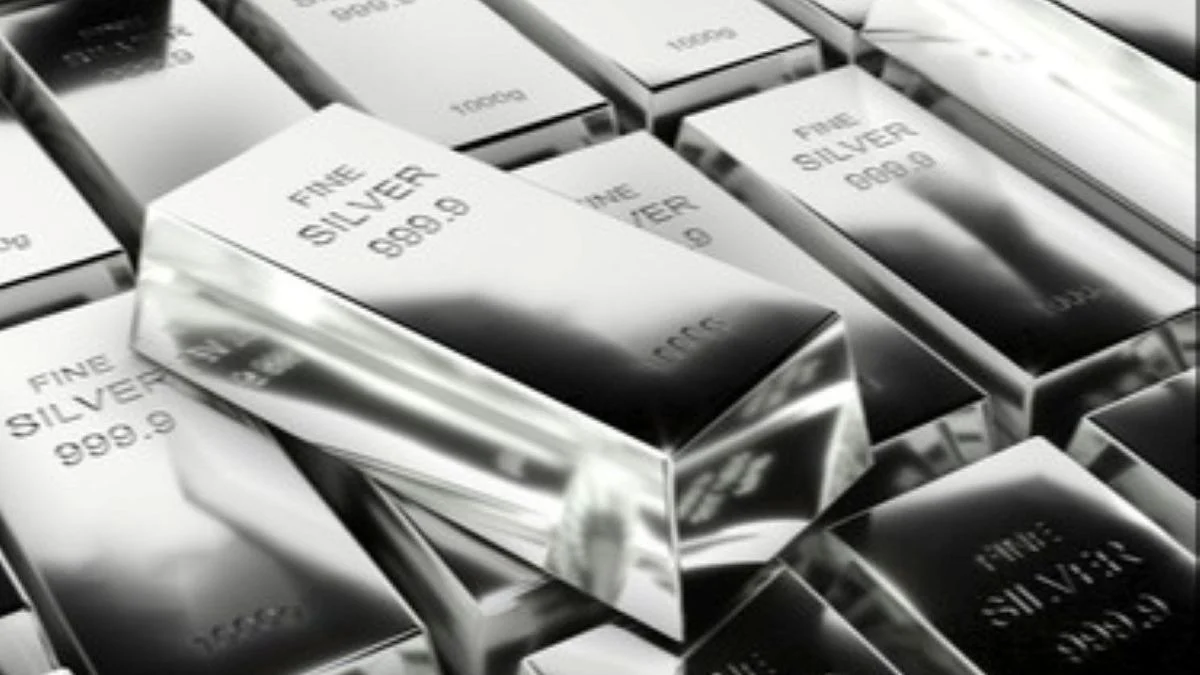 Harga Perak Antam Melesat Kencang