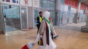 Harga Tiket Pesawat Jeddah-Jakarta Melonjak, Puluhan Ribu Jemaah Umrah RI Terancam Tertahan