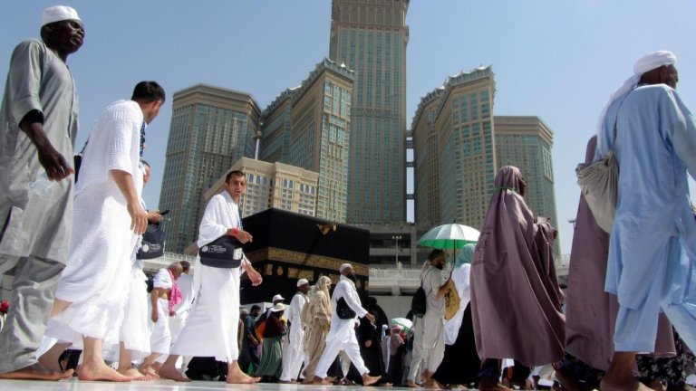 54 Ribu Jemaah Umrah Indonesia Tertahan di Tanah Suci