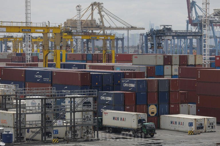 Surplus Neraca Dagang Indonesia Januari 2026 Turun Jadi US0 Juta, Ekspor Naik 3,39%