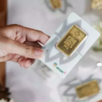 Harga Emas Antam Ngedrop Tajam, Simak Rinciannya di Sini