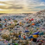 Harga Plastik Naik hingga Rp6.000 per Pak, Zulhas Sebut Dipicu Kenaikan BBM