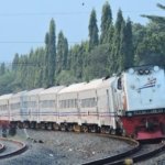 Perjalanan KA Siliwangi Dihentikan Sementara,Ini Penyebabnya