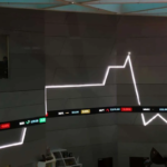 IHSG Anjlok 3,06% ke Level 7.152 Sesi I, Saham DSSA, BBTN, dan AMMN Jadi Top Losers LQ45