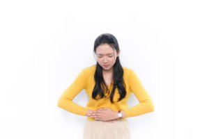 Ciri-ciri Asam Lambung Naik dan Cara Mengatasinya