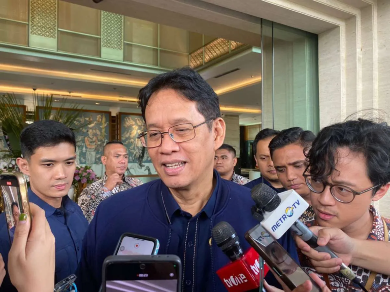 Menkeu Purbaya Siapkan Legalisasi Rokok Ilegal, Target Berlaku Mei 2026