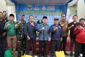 May Day Jambi: Al Haris Ingatkan Pengusaha-Buruh “Jangan Saling Tinggal”!