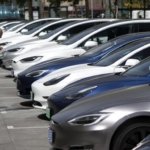 Senator AS Desak Donald Trump Tutup Pasar Otomotif Untuk China