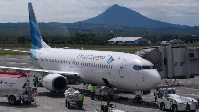 Harga Tiket Garuda Indonesia Naik Hingga 13 Persen