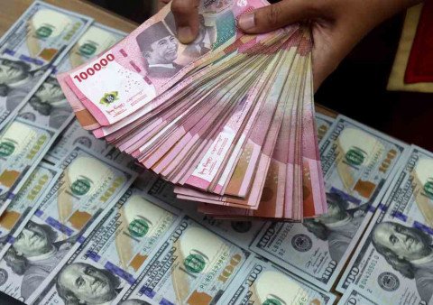 Rupiah Melemah Terus! Kini Sudah Rp17.130 per Dolar AS