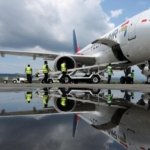 Pemerintah Batasi Kenaikan Harga Tiket Pesawat Maksimal 13 Persen