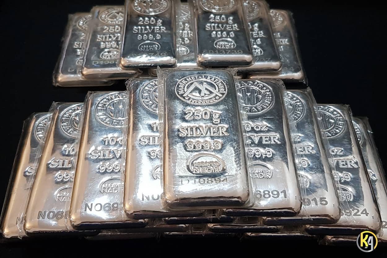 Warga Jambi Merapat! Harga Perak Antam Ambruk, Ini Rincian Terbarunya